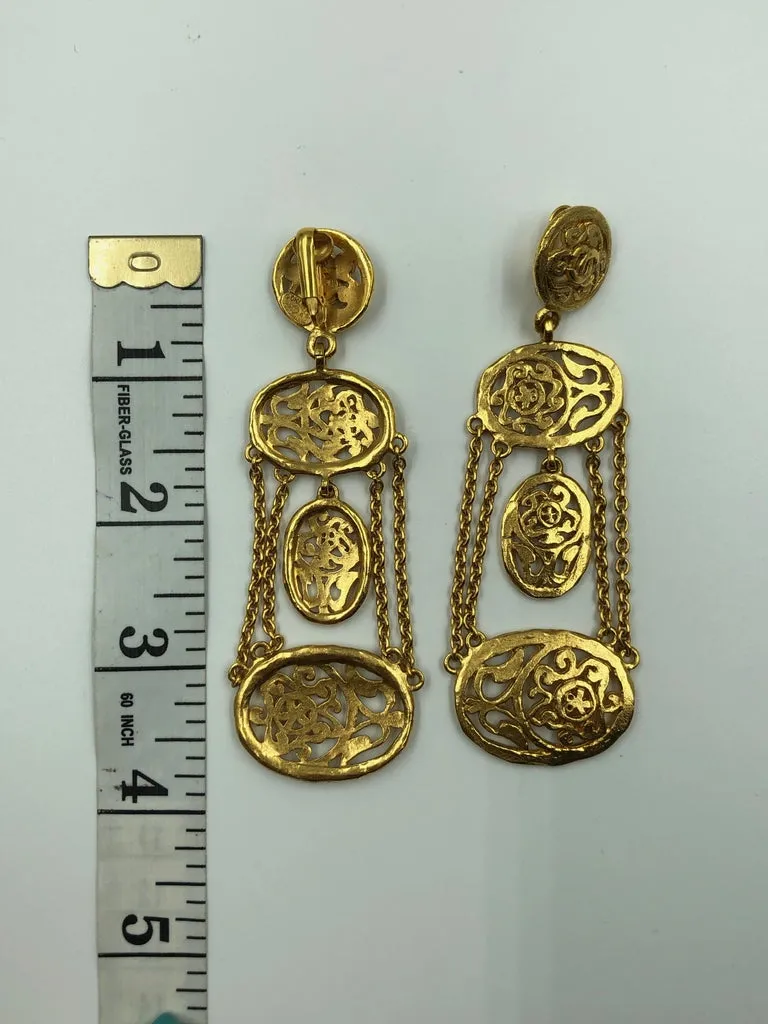 1980's Chanel Gold Tone Floral Filigree Chandelier Clip Earring