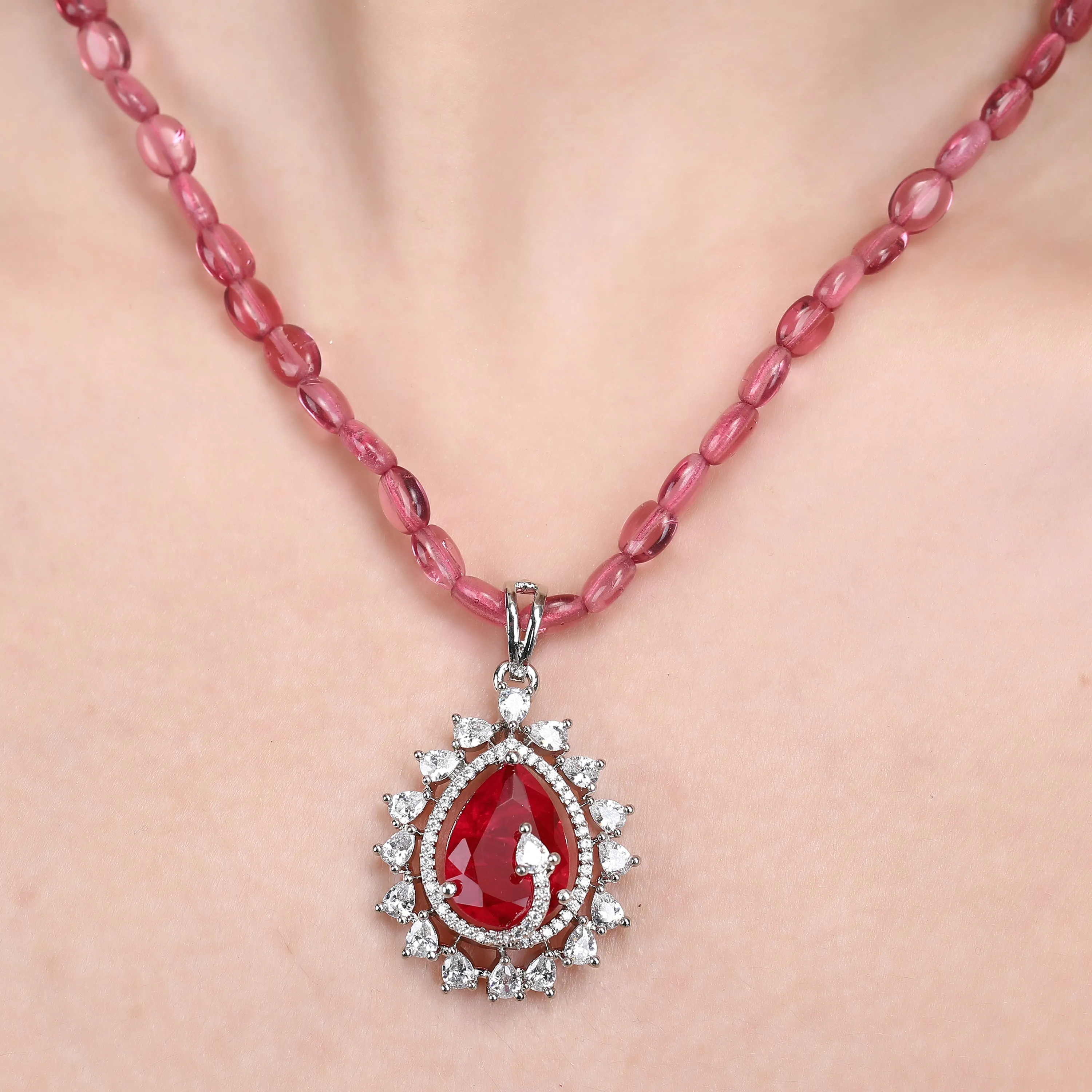 Aliyah Zircon Pendant Set