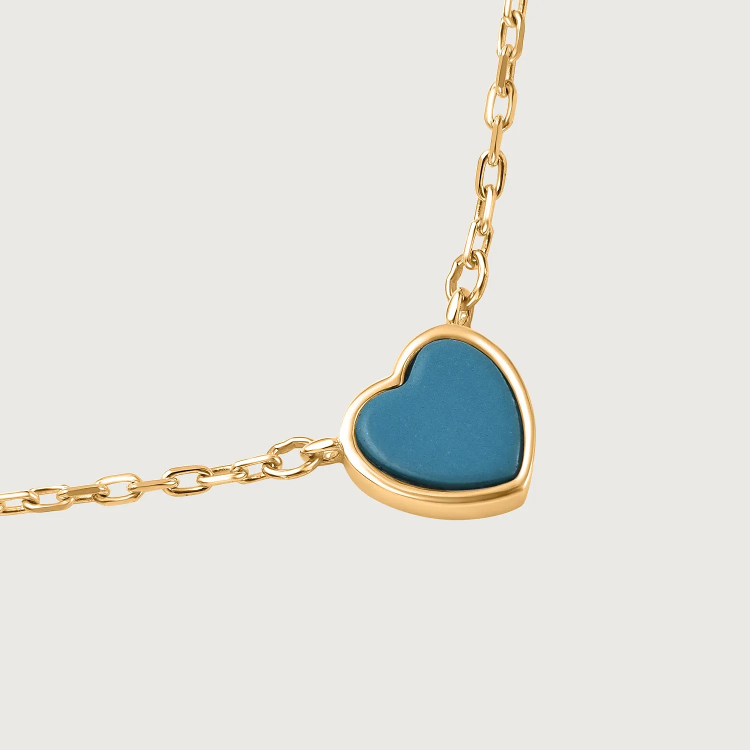 Amore Station Necklace in 9K Gold