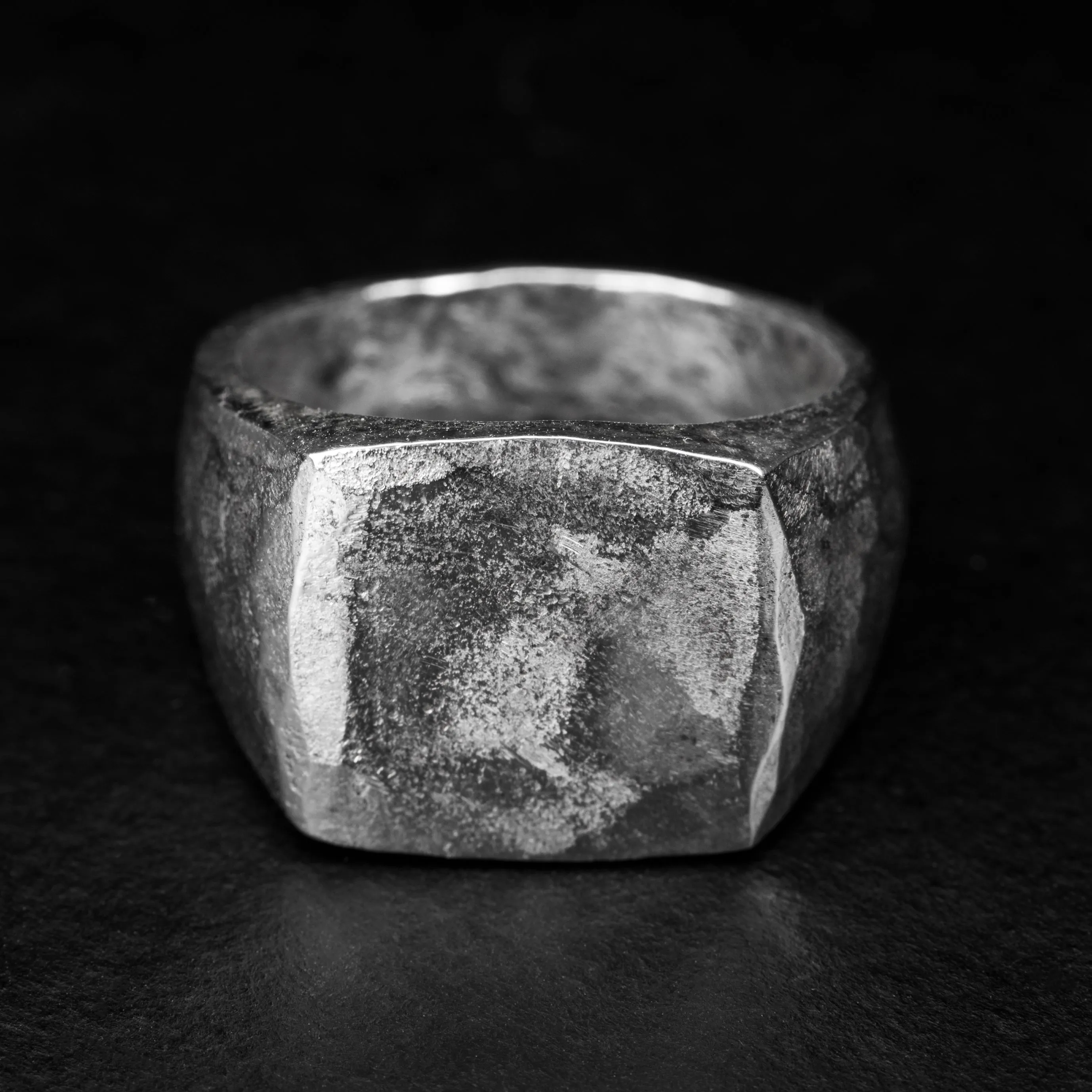 Classic Signet Ring - ATROPHY SIGNET