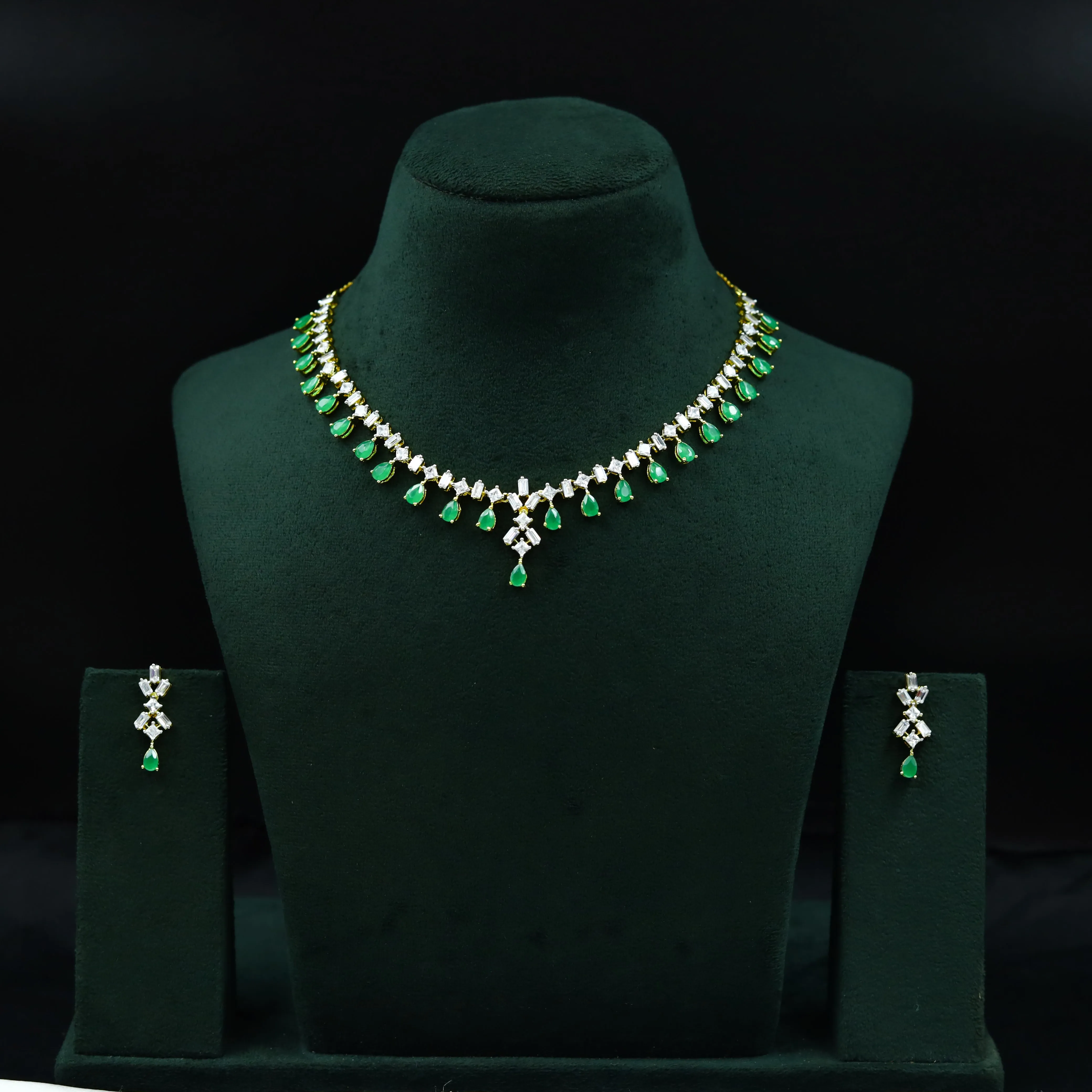 Green Zircon/AD Necklace Set 14450-1540