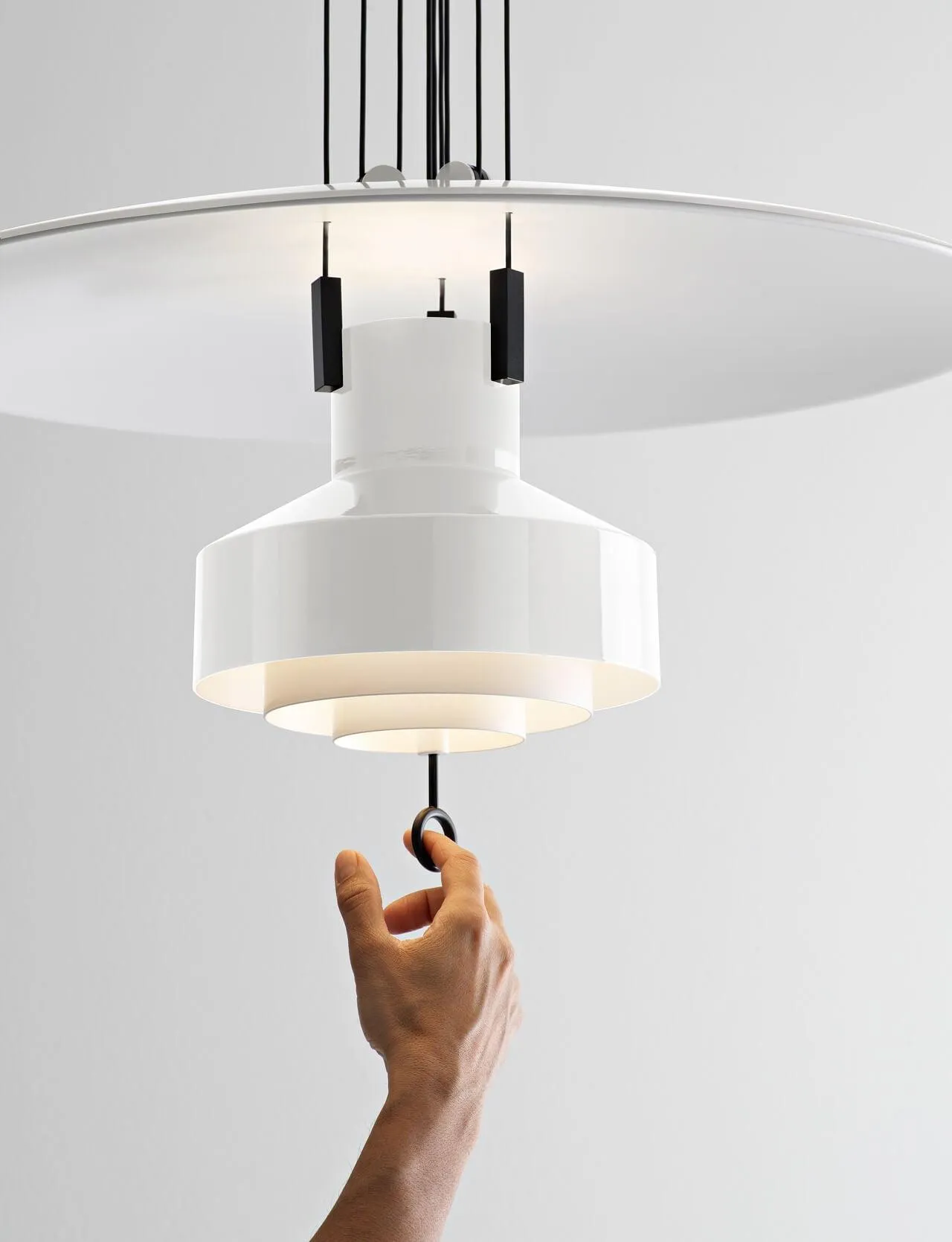 Jeka Pendant Lamp 24.8″ - 43.3″