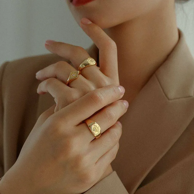 Pure Signet Ring