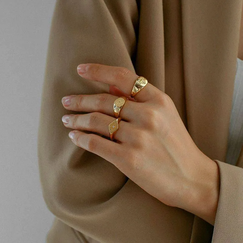 Pure Signet Ring