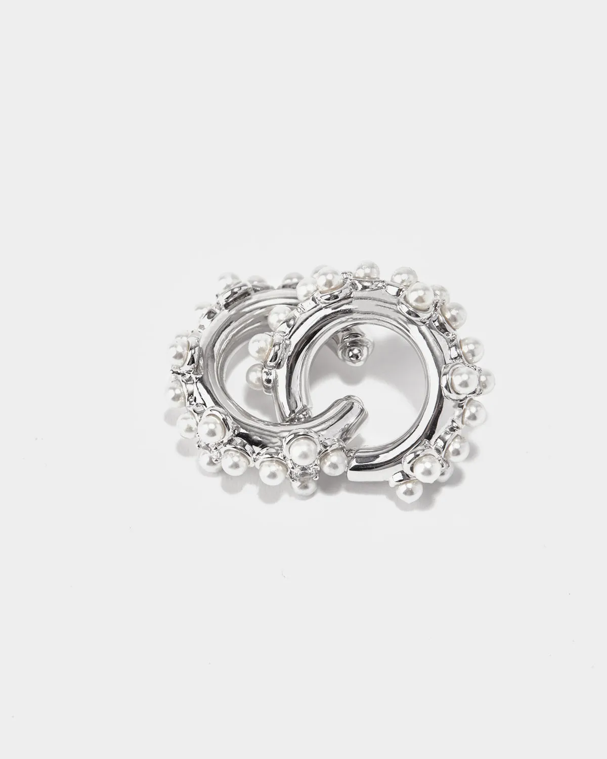 RADIANCE Shell Pearl Ear Clips
