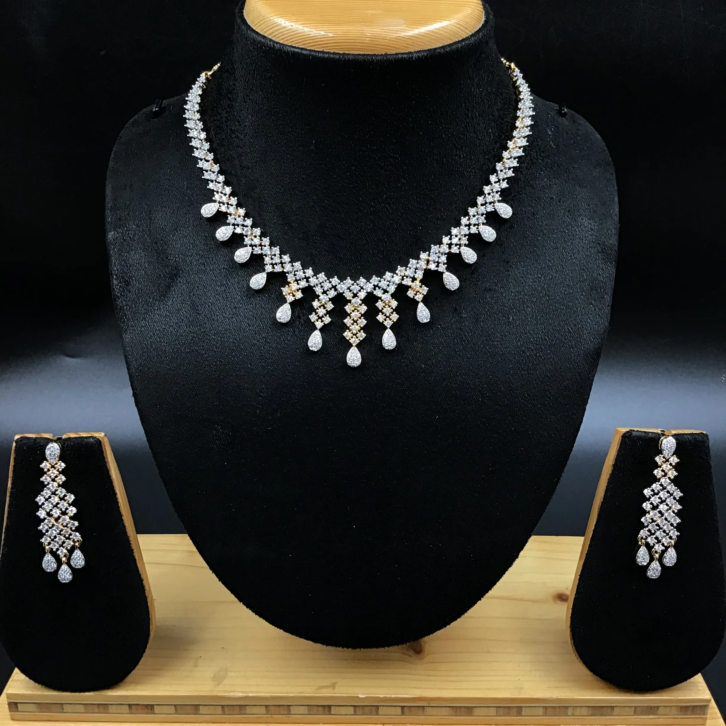 Round Neck Zircon/AD Necklace Set 6209-08