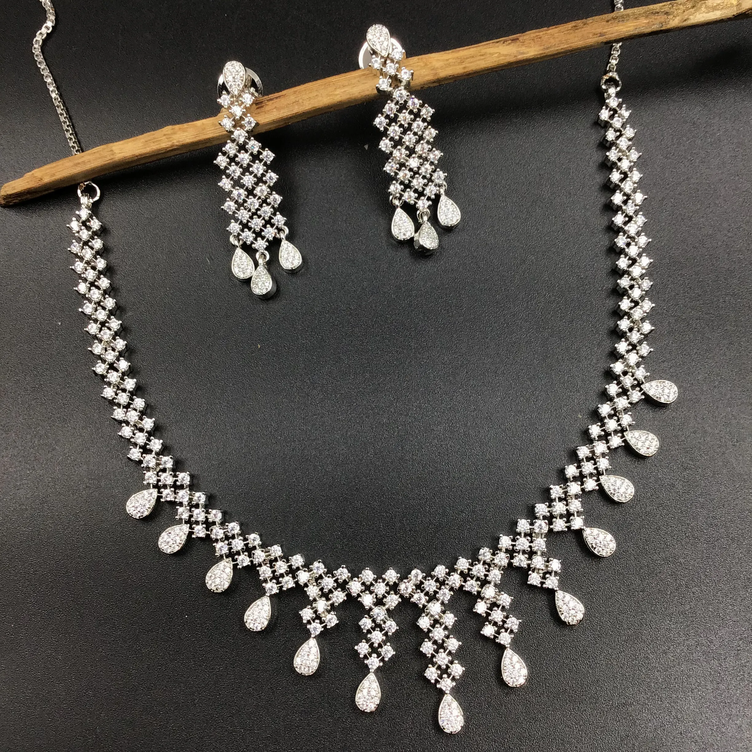 Round Neck Zircon/AD Necklace Set 6209-08
