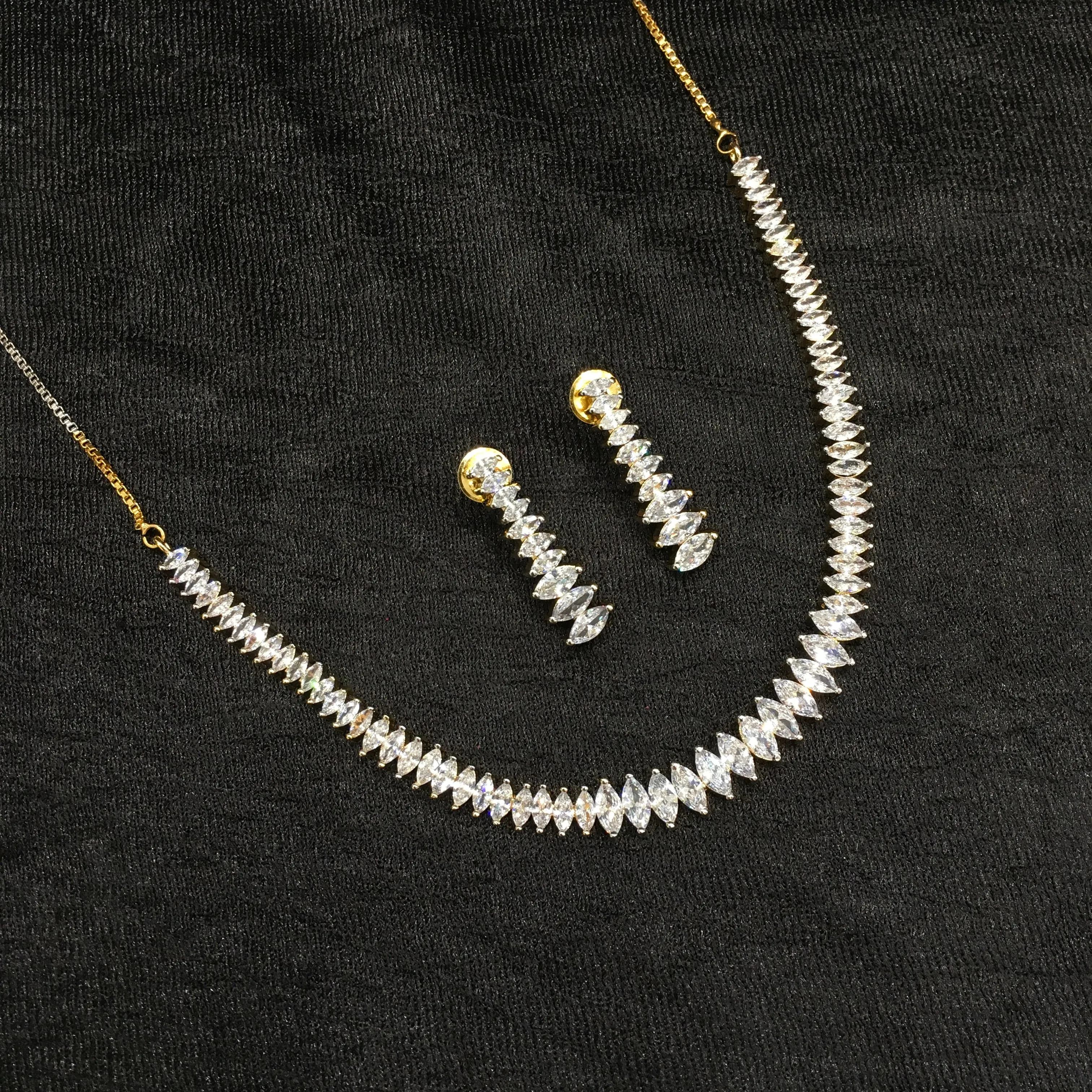 Round Neck Zircon/AD Necklace Set 6218-08