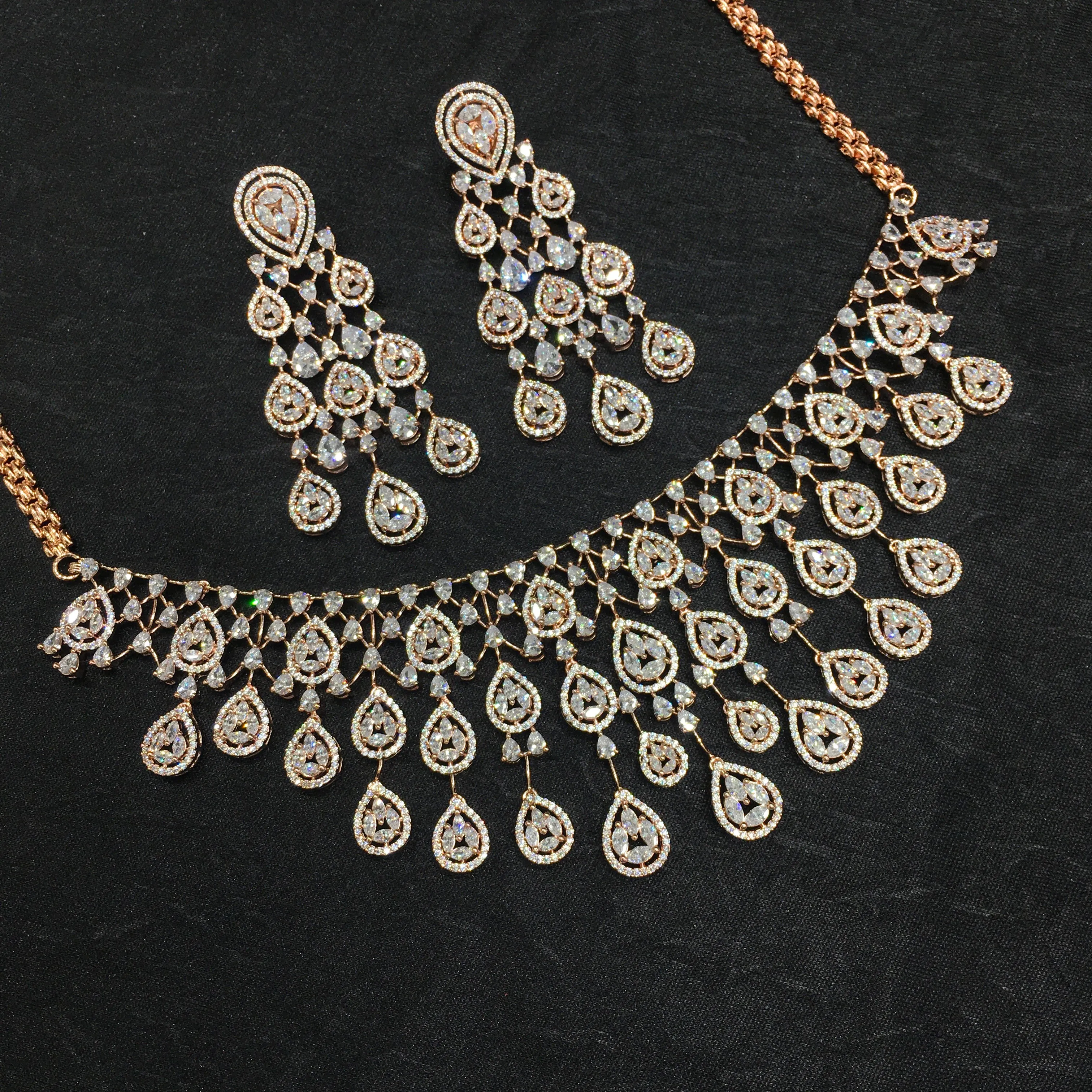 Round Neck Zircon/AD Necklace Set 6221-08