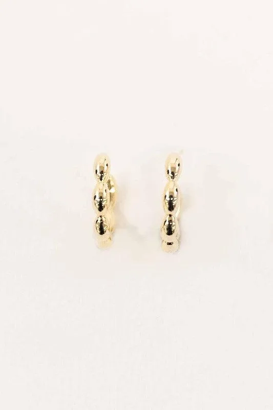 Scalloped Huggie Hoop Earrings
