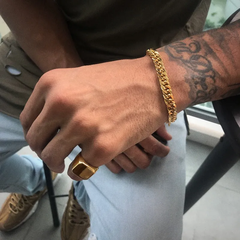 Signet Ring