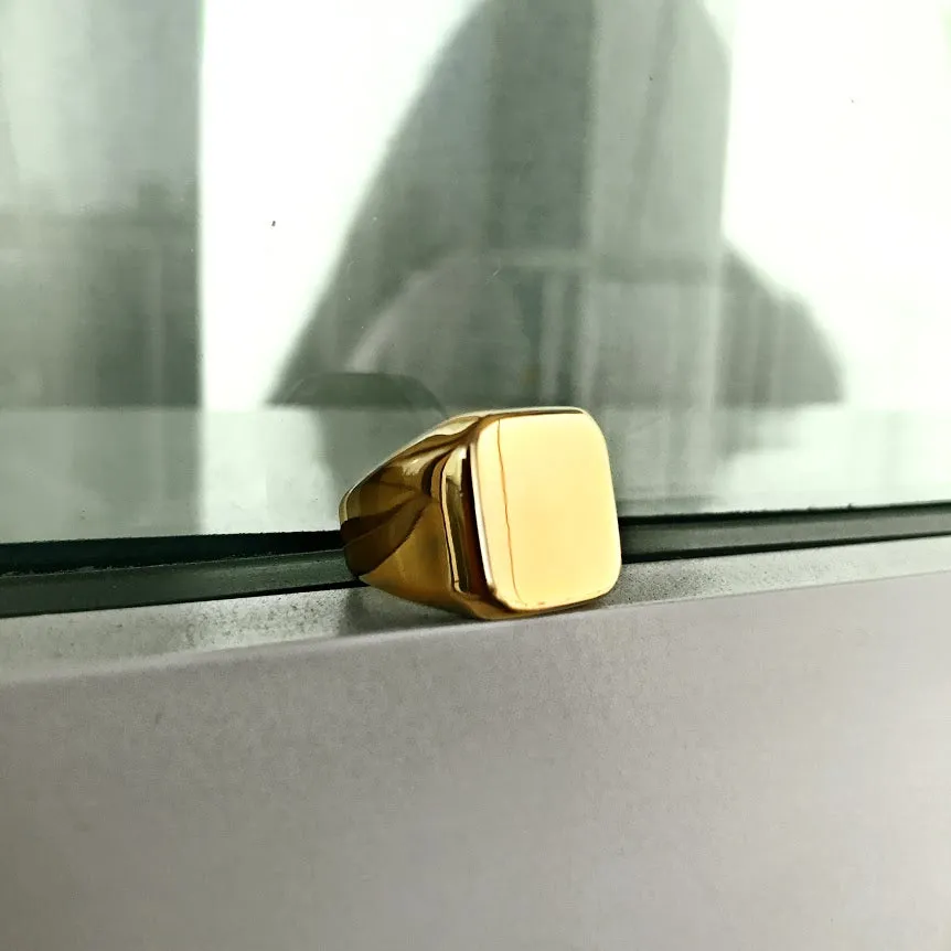 Signet Ring