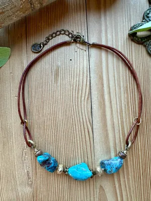 Tempting Turquoise Short Necklace