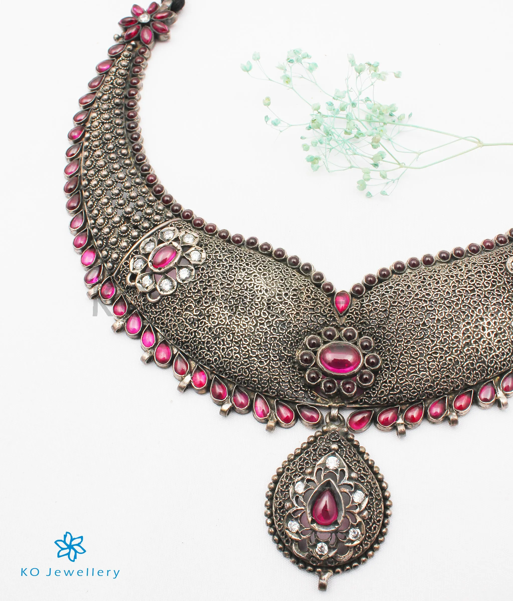 The Alvira Silver Filigree Necklace
