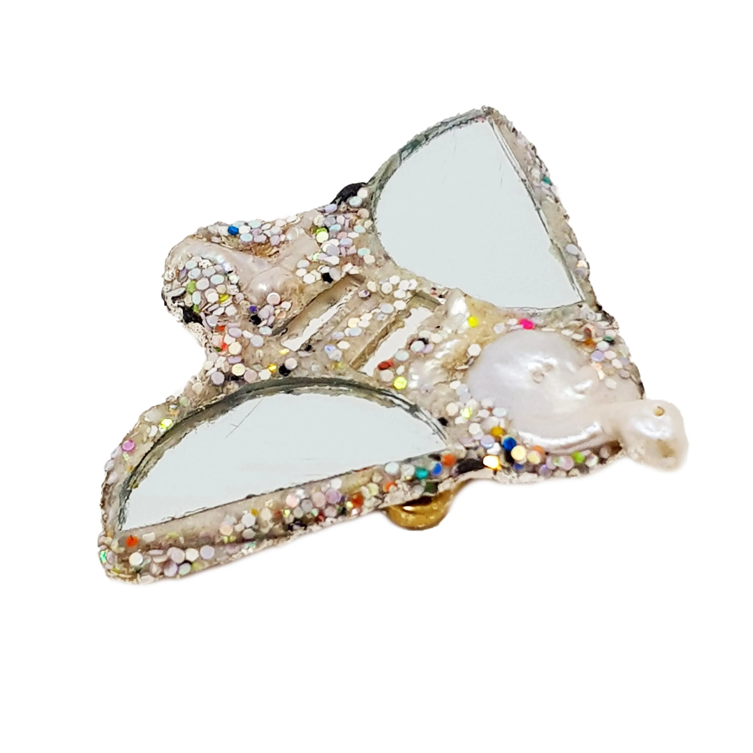 WHITE BEE BROOCH