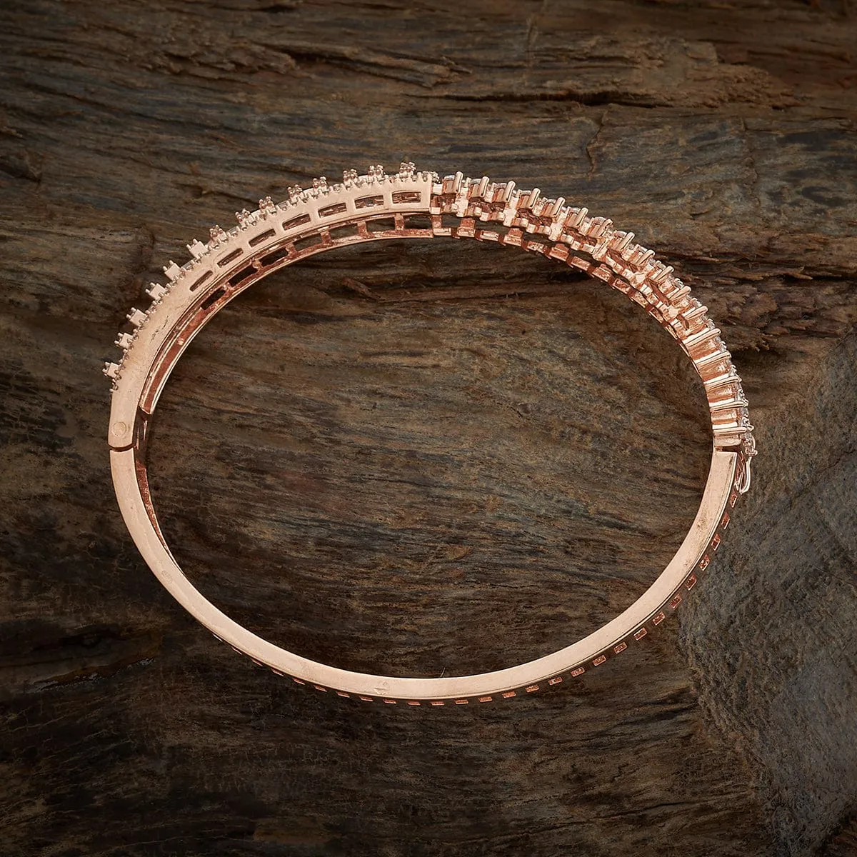 Zircon Kada 170358