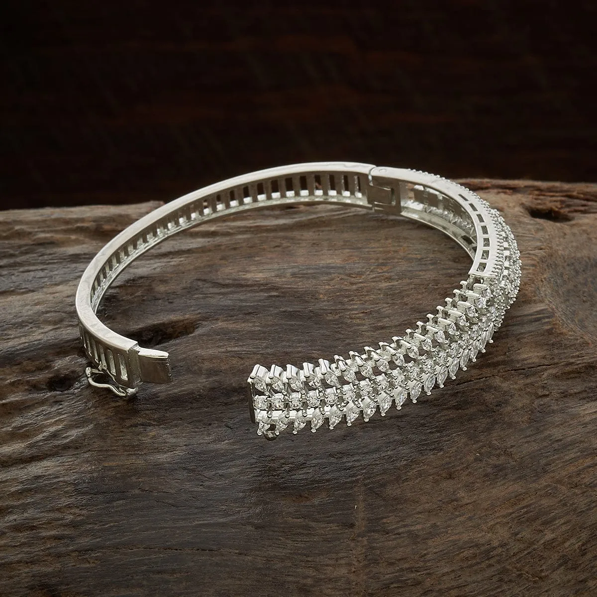 Zircon Kada 170358